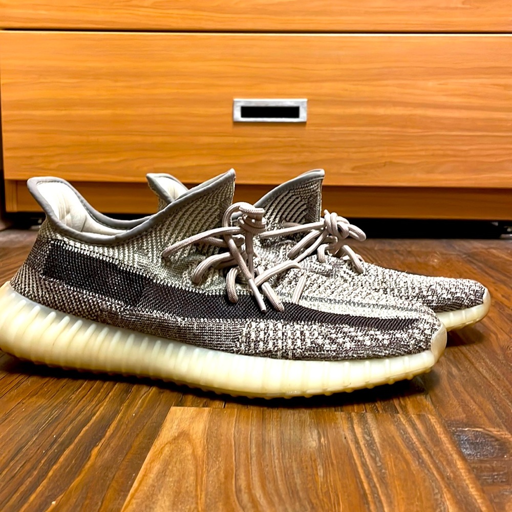 Adidas Yeezy Zion Size 10.5